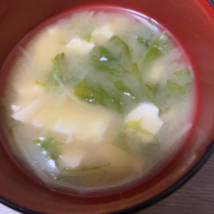 豆腐と水菜の味噌汁